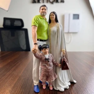 Our Work 5 Unique custom family statue for home decor in Dubai with high resolution 3D printing and luxury gallery finish